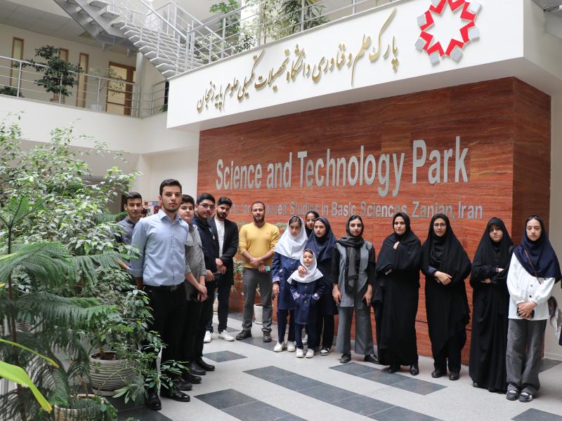 بازدید اعضا سازمان دانش آموزی استان زنجان از پارک علم و فناوری