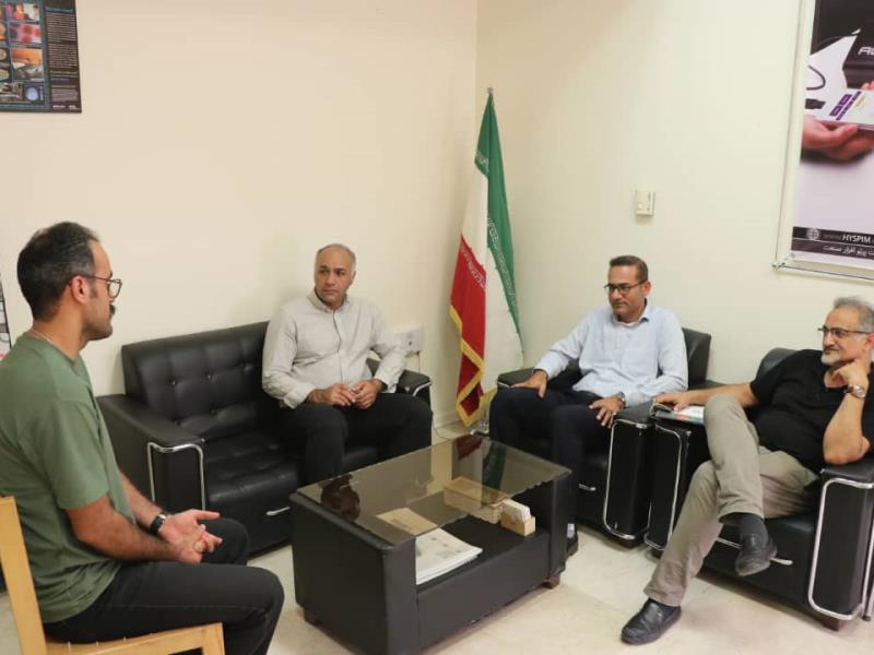 بازدید جناب آقای  دکتر رنجبر ، رئیس محترم پارک علم و فناوری قشم