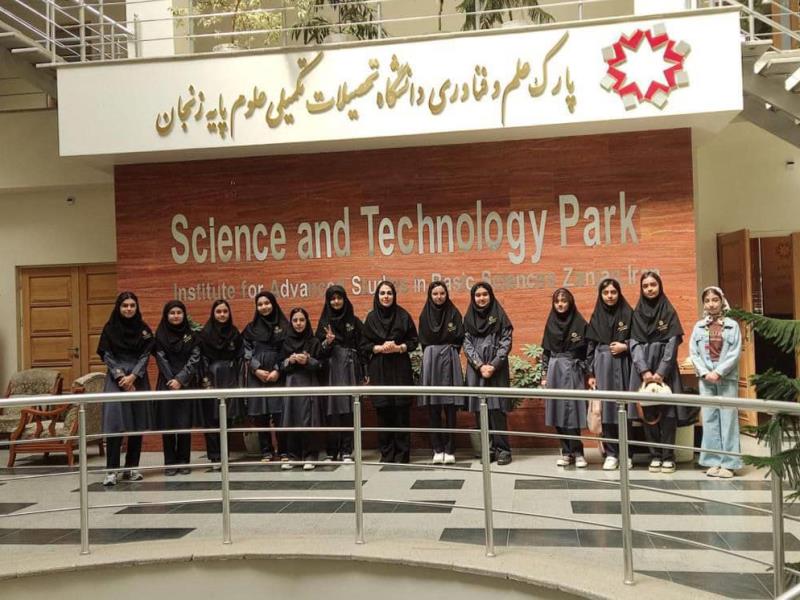 کارگاه  تخصصی خلاقیت و کارآفرینی برای نوجوانان ویژه دانش آموزان تیزهوشان( فرزانگان1) زنجان 