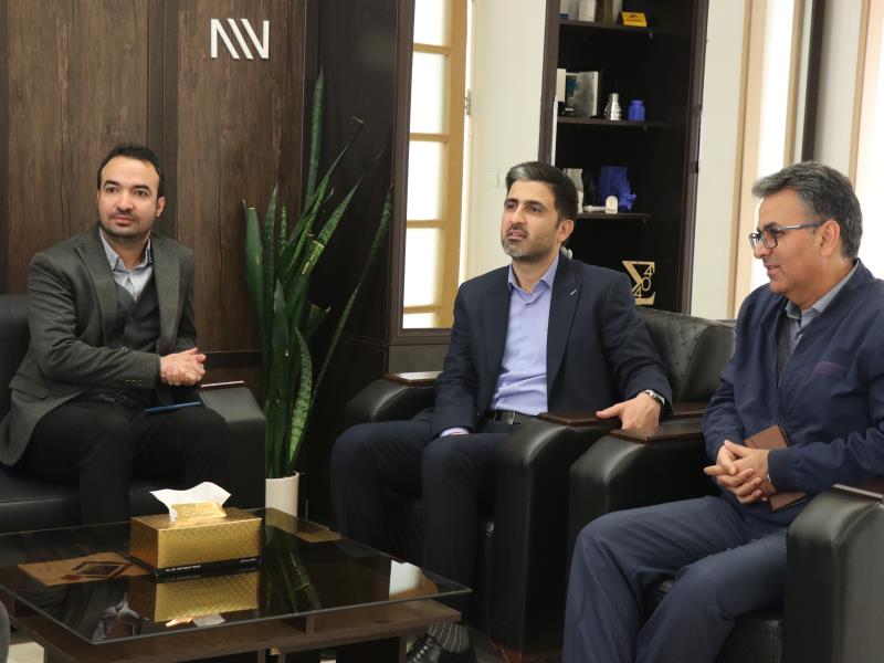 بازدید صندوق پژوهش و فناوری غیردولتی سرمایه گذاری خطر پذیر شرکتی cvc اشراق زنجان از پارک علم و فناوری دانشگاه تحصیلات تکمیلی علوم پایه